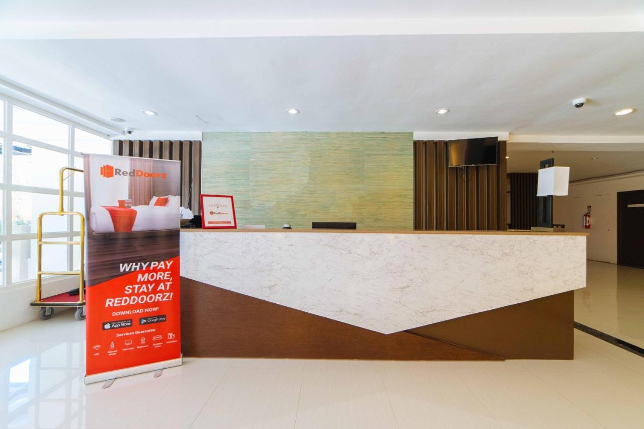 Reddoorz Premium @ Sta Rosa Tagaytay Road Hotel Silang Exterior photo