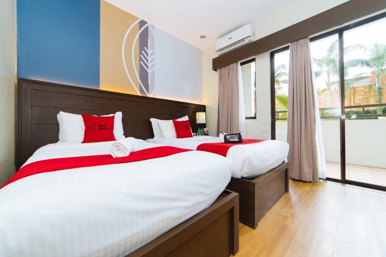 Reddoorz Premium @ Sta Rosa Tagaytay Road Hotel Silang Exterior photo