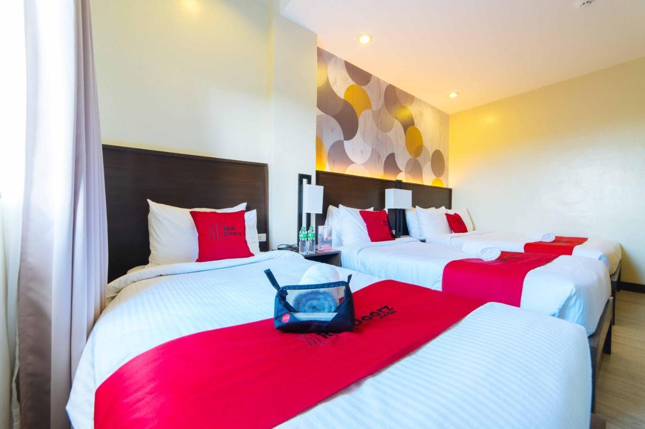 Reddoorz Premium @ Sta Rosa Tagaytay Road Hotel Silang Exterior photo